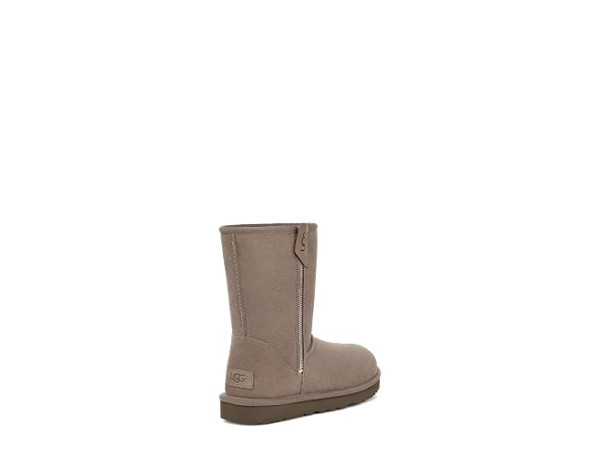 UGG Classic Short Bailey Zip