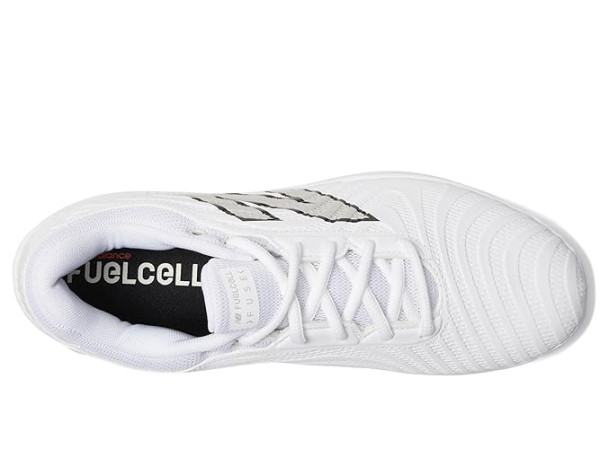 New Balance FuelCell FUSE v4 Metal Softball Cleats