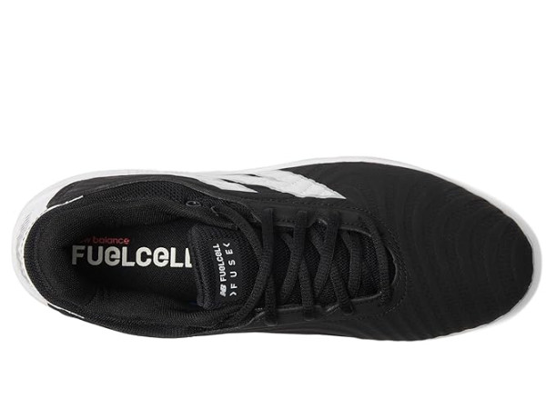 New Balance FuelCell FUSE v4 Metal Softball Cleats
