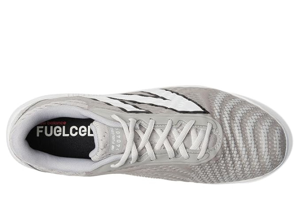 New Balance FuelCell 4040 v7 Metal Baseball Cleats