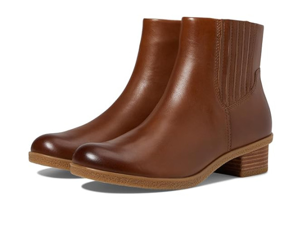 Dansko Daisie