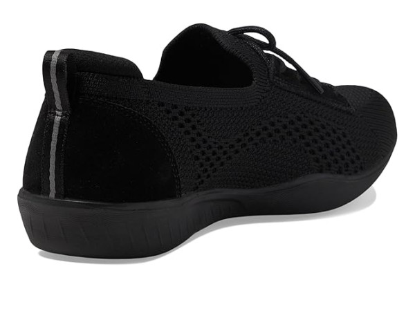 SKECHERS Newbury St - Casually SKECHERS Newbury St - Casually