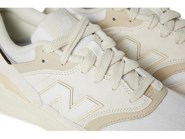 New Balance Classics 997R