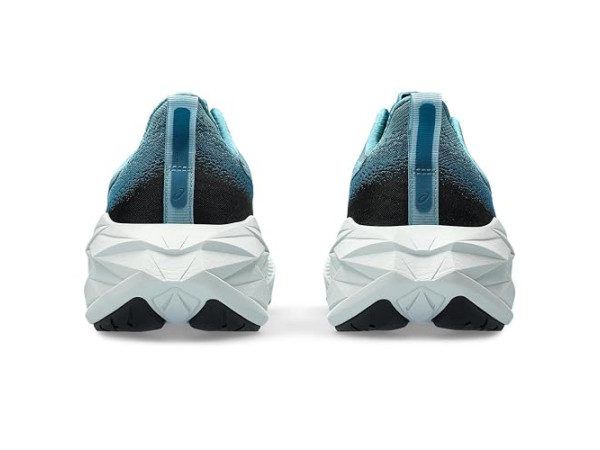 ASICS Men's Novablast 4