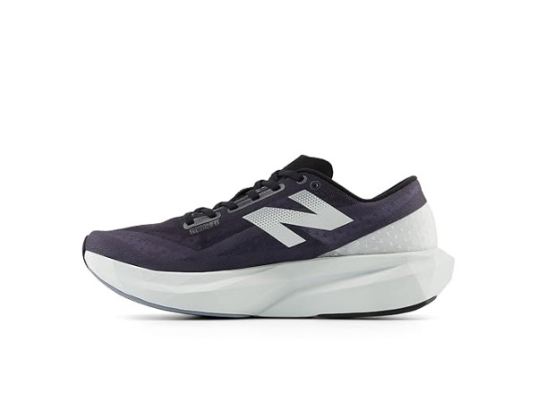 New Balance FuelCell Rebel v4