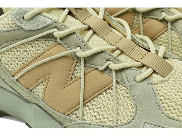 New Balance Tektrel