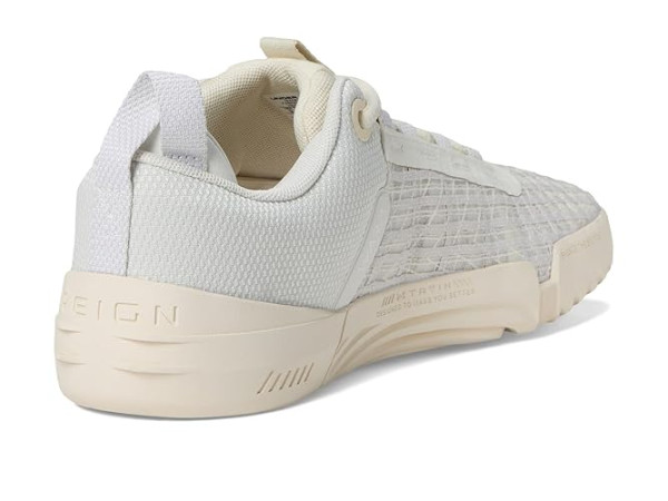 Under Armour TriBase Reign 6
