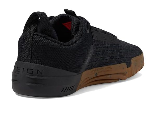 Under Armour TriBase Reign 6