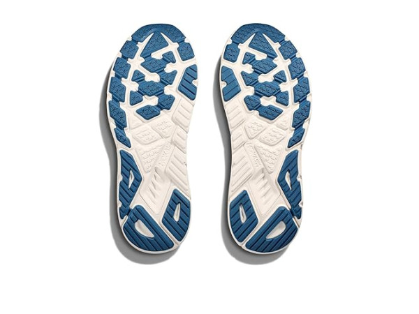 Hoka Arahi 7