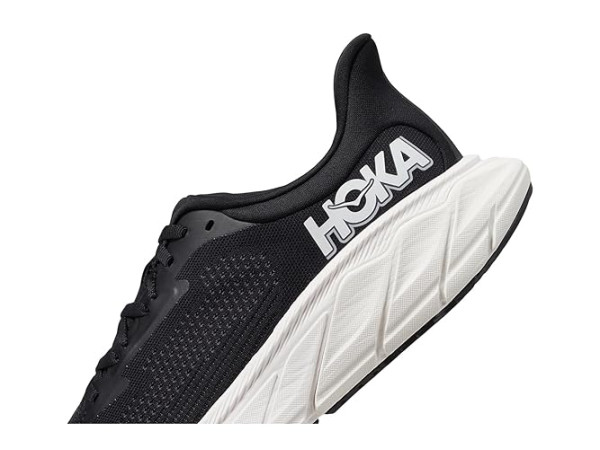 Hoka Arahi 7
