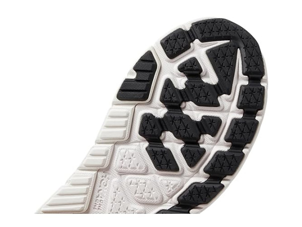 Hoka Arahi 7