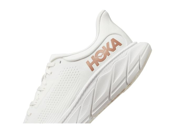 Hoka Arahi 7