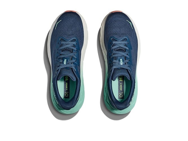 Hoka Arahi 7
