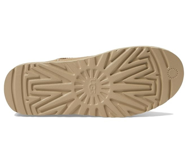 UGG Ultra Mini Crafted Regenerate