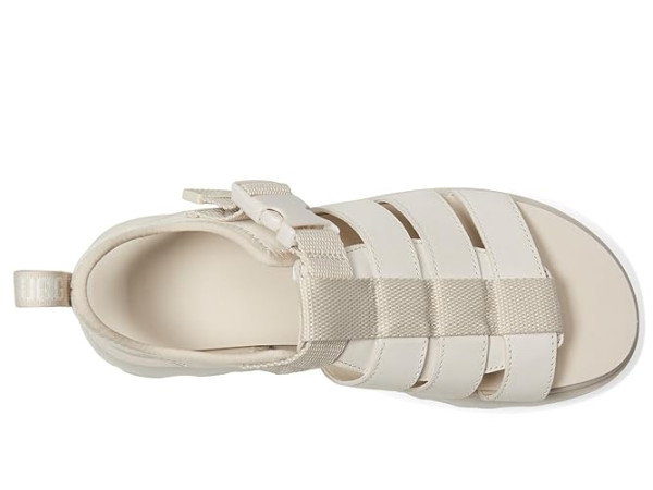 UGG Cora