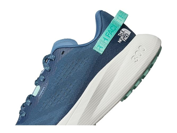 The North Face Altamesa 300 The North Face Altamesa 300