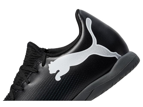 PUMA Future 7 Play Indoor Training Soccer Cleats