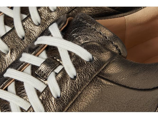 Clarks Hollyhock Walk