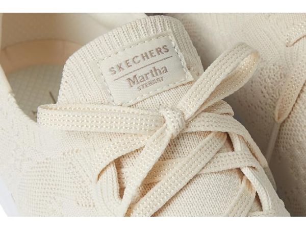 SKECHERS Martha Stewart - Ultra Flex 3.0 -Back On Track - HANDS FREE SLIP-INS SKECHERS Martha Stewart - Ultra Flex 3.0 -Back On Track - HANDS FREE SLIP-INS