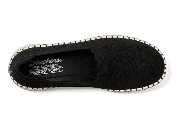 SKECHERS Wilshire - Blvd SKECHERS Wilshire - Blvd