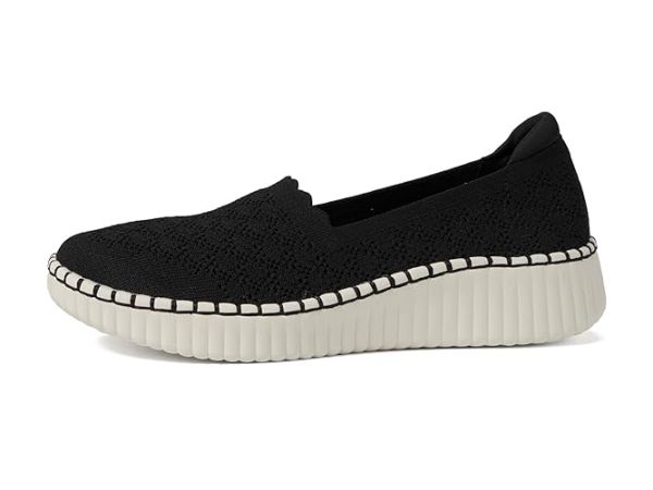 SKECHERS Wilshire - Blvd SKECHERS Wilshire - Blvd