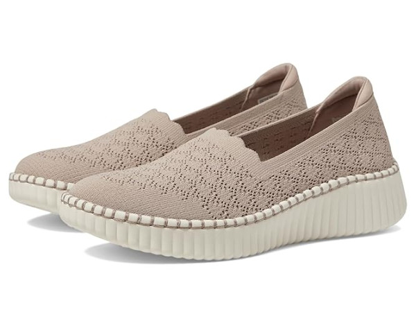 SKECHERS Wilshire - Blvd