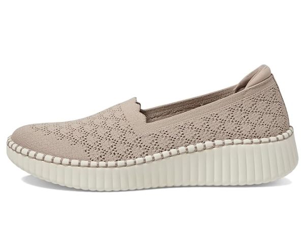 SKECHERS Wilshire - Blvd SKECHERS Wilshire - Blvd