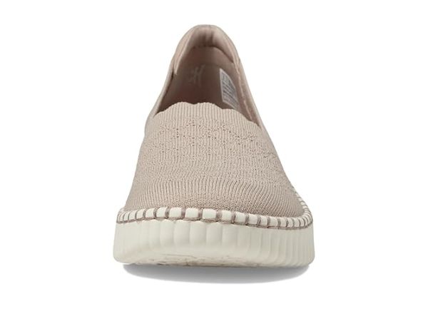 SKECHERS Wilshire - Blvd SKECHERS Wilshire - Blvd