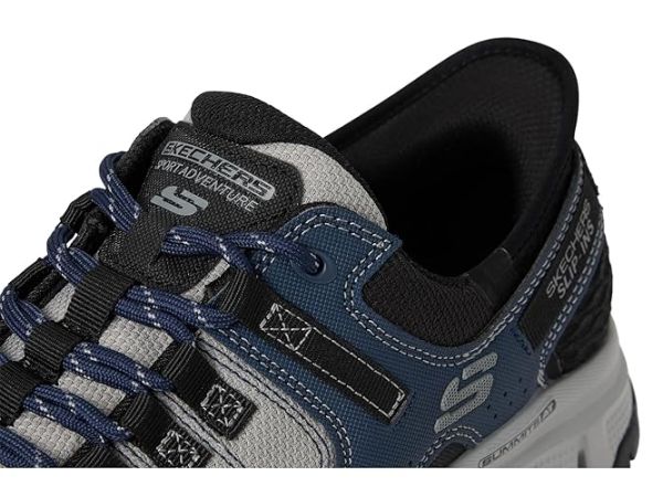 SKECHERS Summits AT Hands Free Slip-In