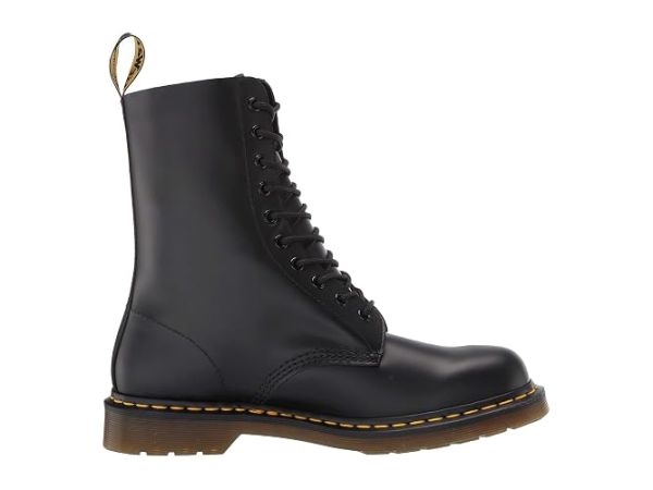 Dr. Martens 1490 Dr. Martens 1490