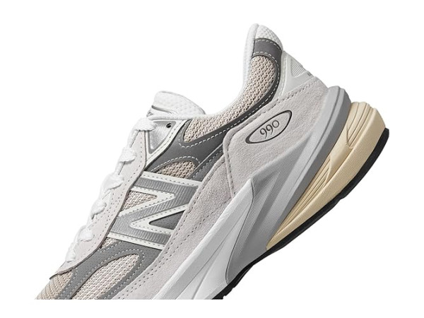 New Balance Classics Made in USA 990v6
