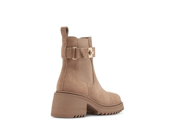 Steve Madden Gates