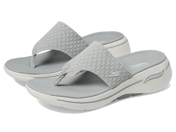 SKECHERS Go Walk Arch Fit Sandal SKECHERS Go Walk Arch Fit Sandal