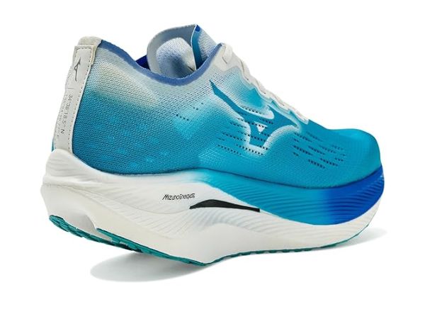 Mizuno Wave Rebellion Pro 2