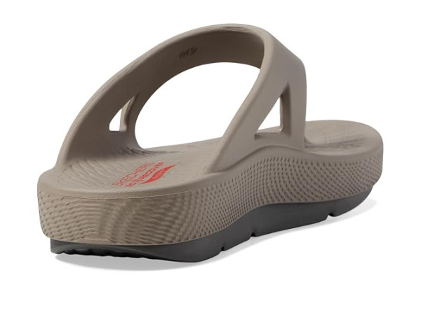 SKECHERS Performance Go Recover Refresh Slide SKECHERS Performance Go Recover Refresh Slide