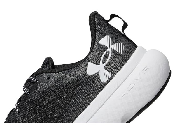 Under Armour Infinite