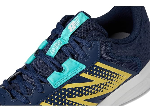 New Balance 696v6 Tennis Shoes
