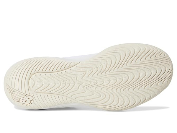 New Balance 696v6 Tennis Shoes
