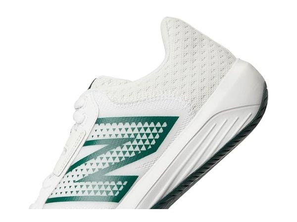 New Balance 696v6 Tennis Shoes