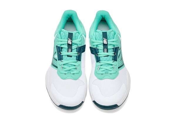 New Balance 696v6 Tennis Shoes