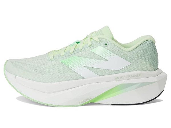 New Balance FuelCell SuperComp Trainer v3