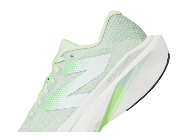 New Balance FuelCell SuperComp Trainer v3