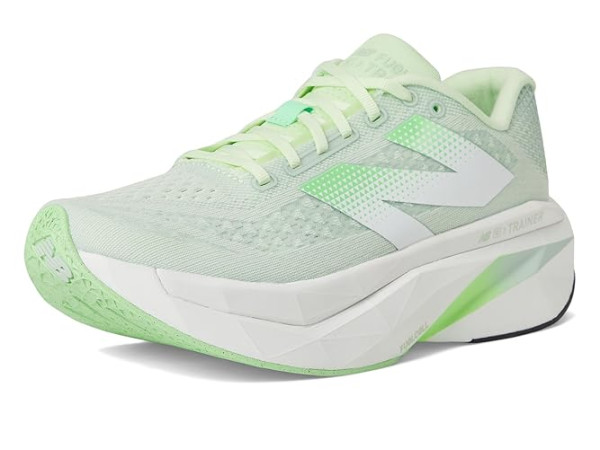 New Balance FuelCell SuperComp Trainer v3
