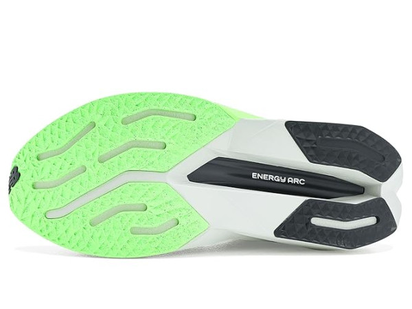 New Balance FuelCell SuperComp Trainer v3