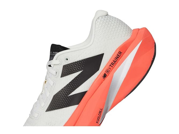New Balance FuelCell SuperComp Trainer v3