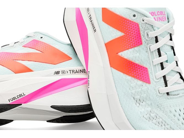 New Balance FuelCell SuperComp Trainer v3