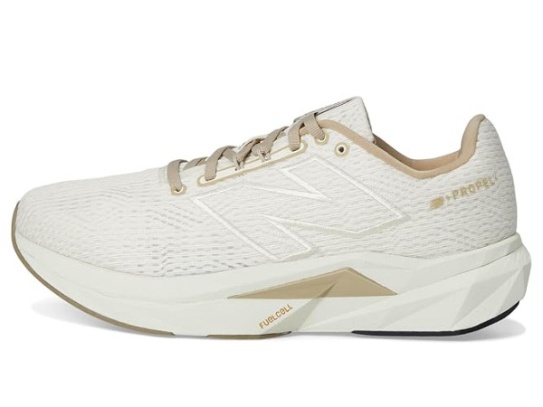 New Balance FuelCell Propel v5