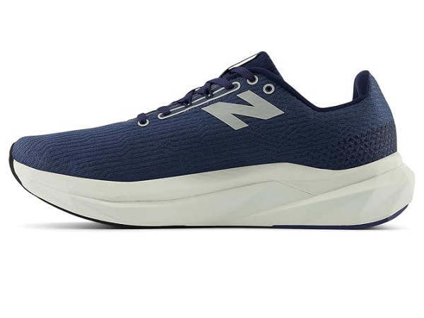 New Balance FuelCell Propel v5
