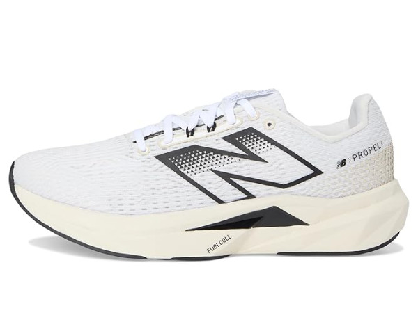New Balance FuelCell Propel v5