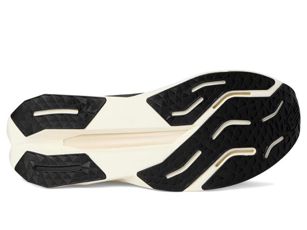 New Balance FuelCell Propel v5